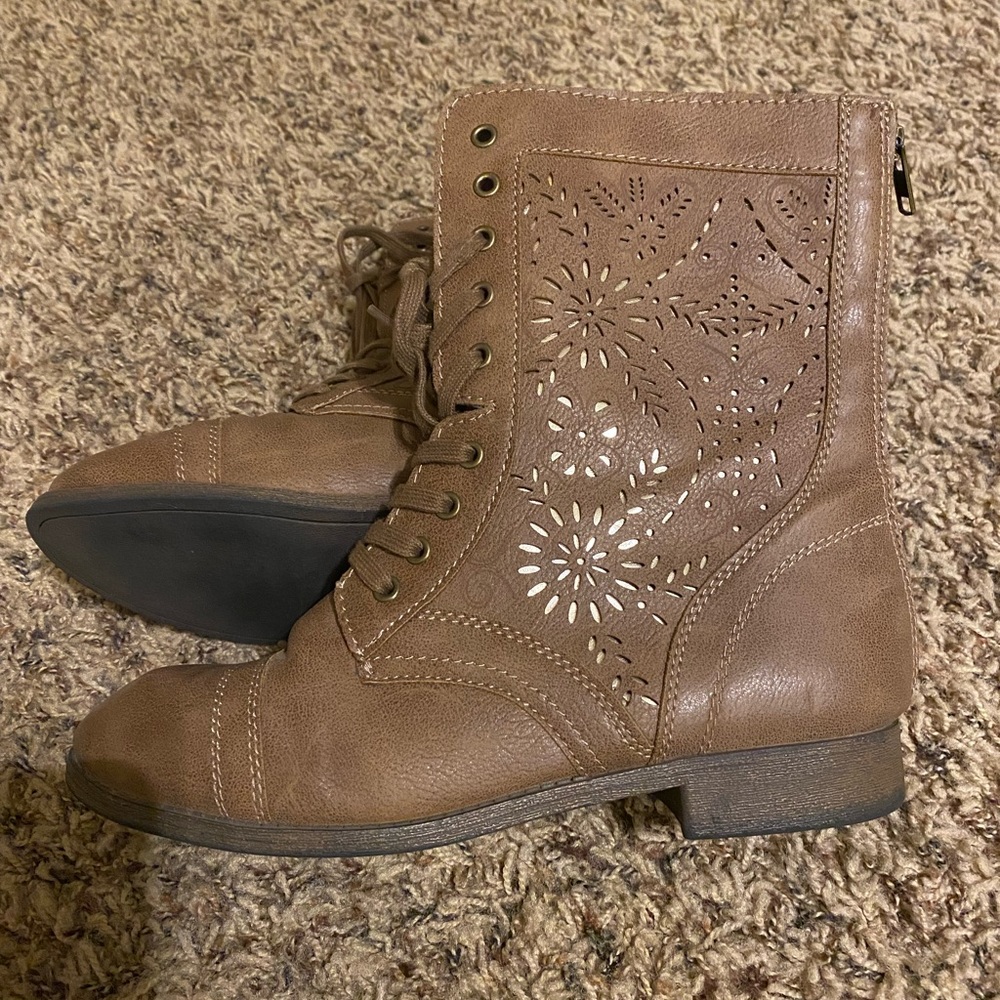 Womens Boots